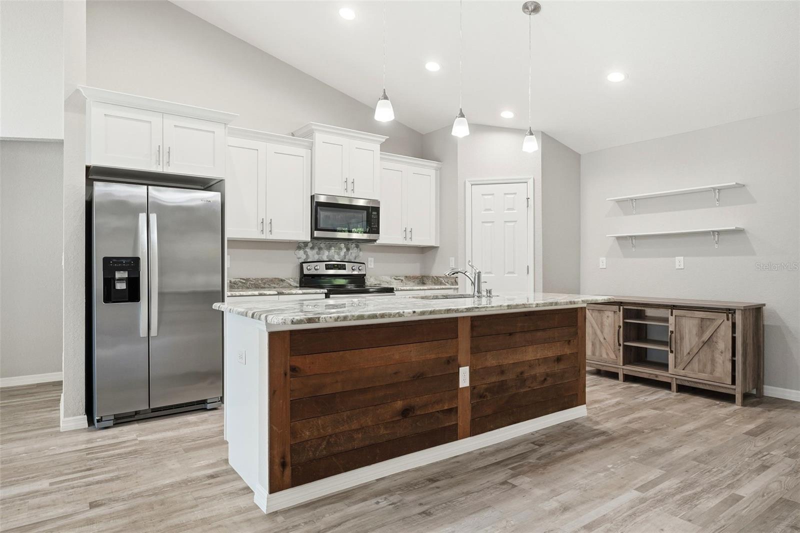 Image 23 of 51 For 10286 Gardner Way