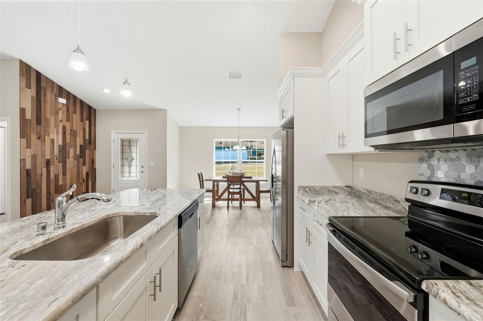 Image 25 of 51 For 10286 Gardner Way