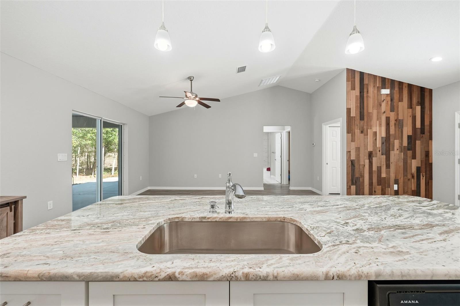 Image 28 of 51 For 10286 Gardner Way