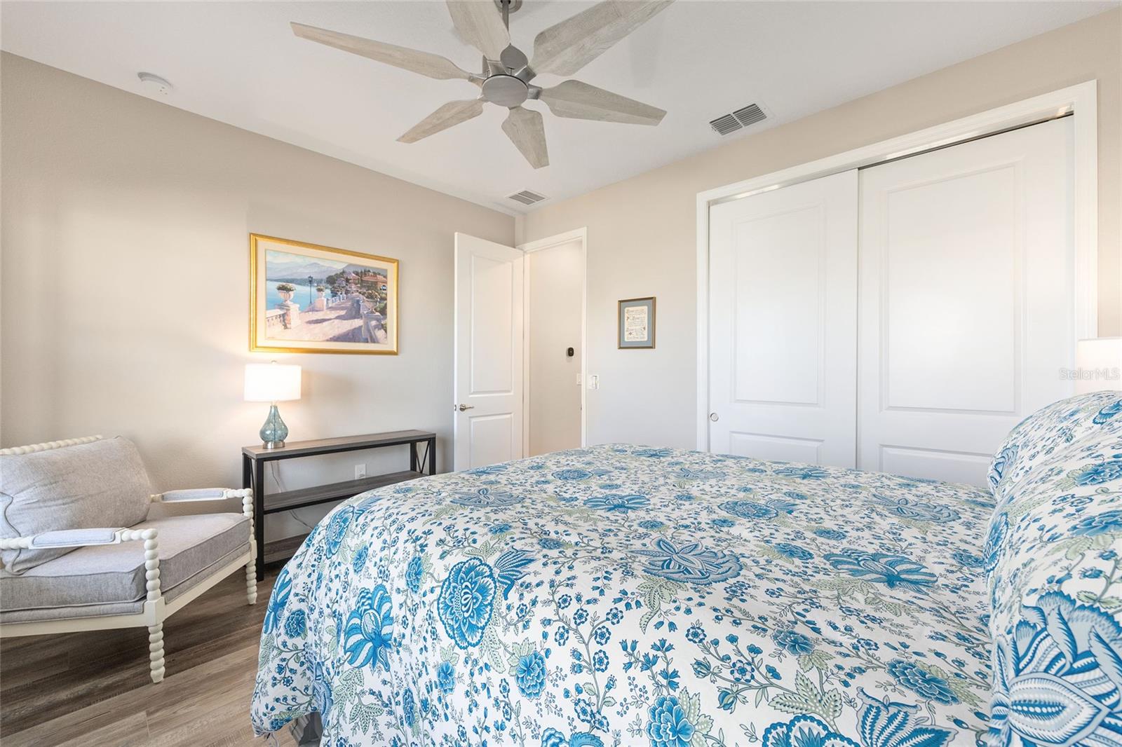 Image 11 of 46 For 10390 99th Street