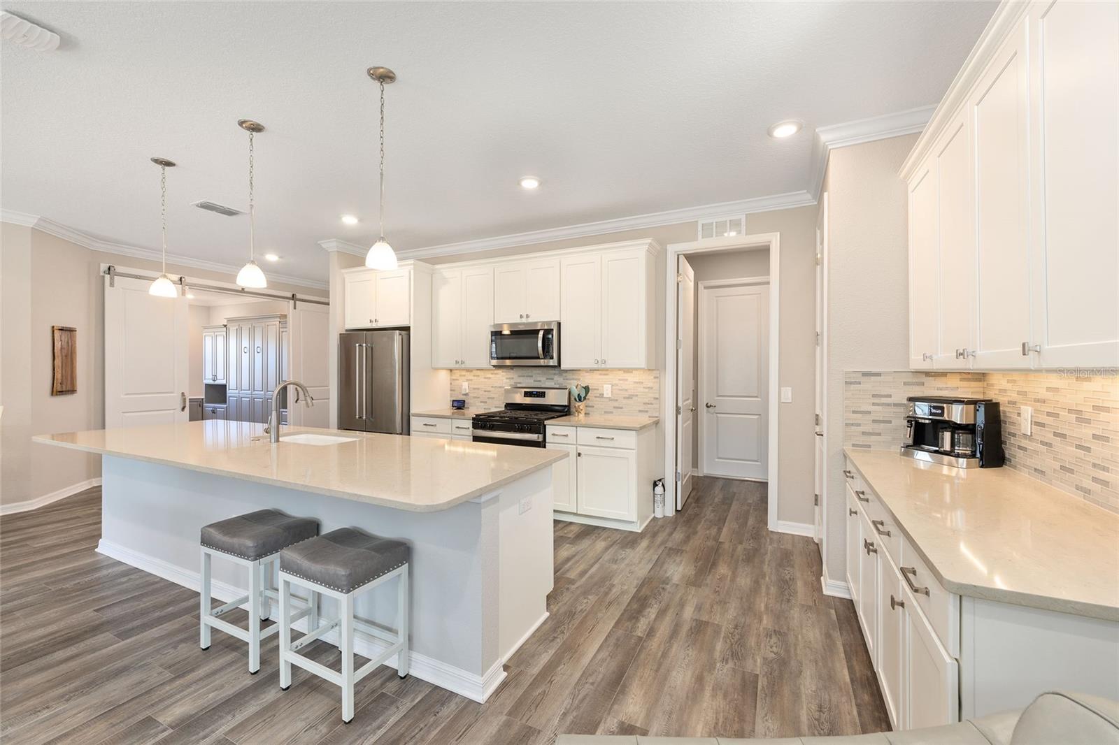 Image 20 of 46 For 10390 99th Street