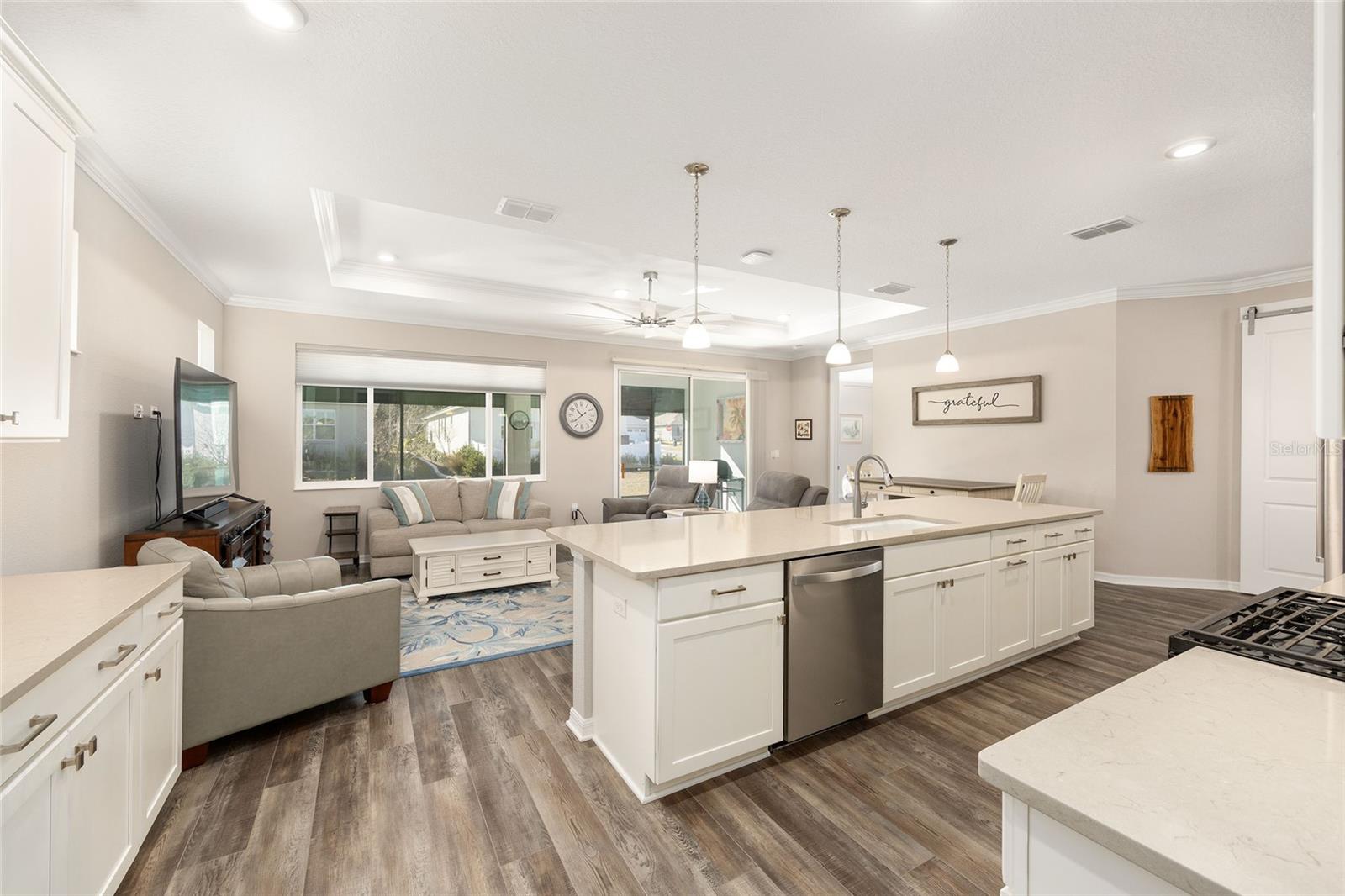 Image 21 of 46 For 10390 99th Street