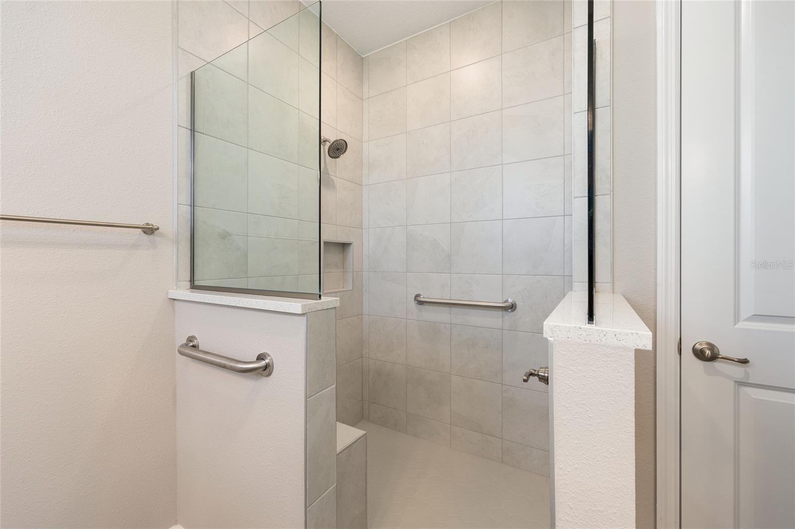 Image 35 of 46 For 10390 99th Street