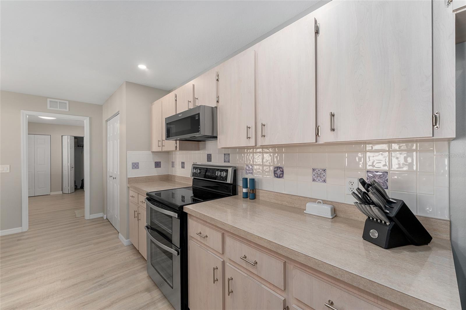 Image 14 of 48 For 6549 84th Place Road