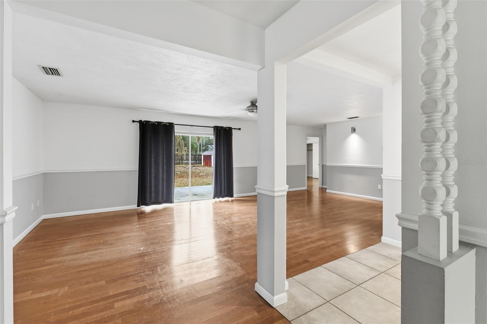 Image 7 of 36 For 920 Lyle Avenue