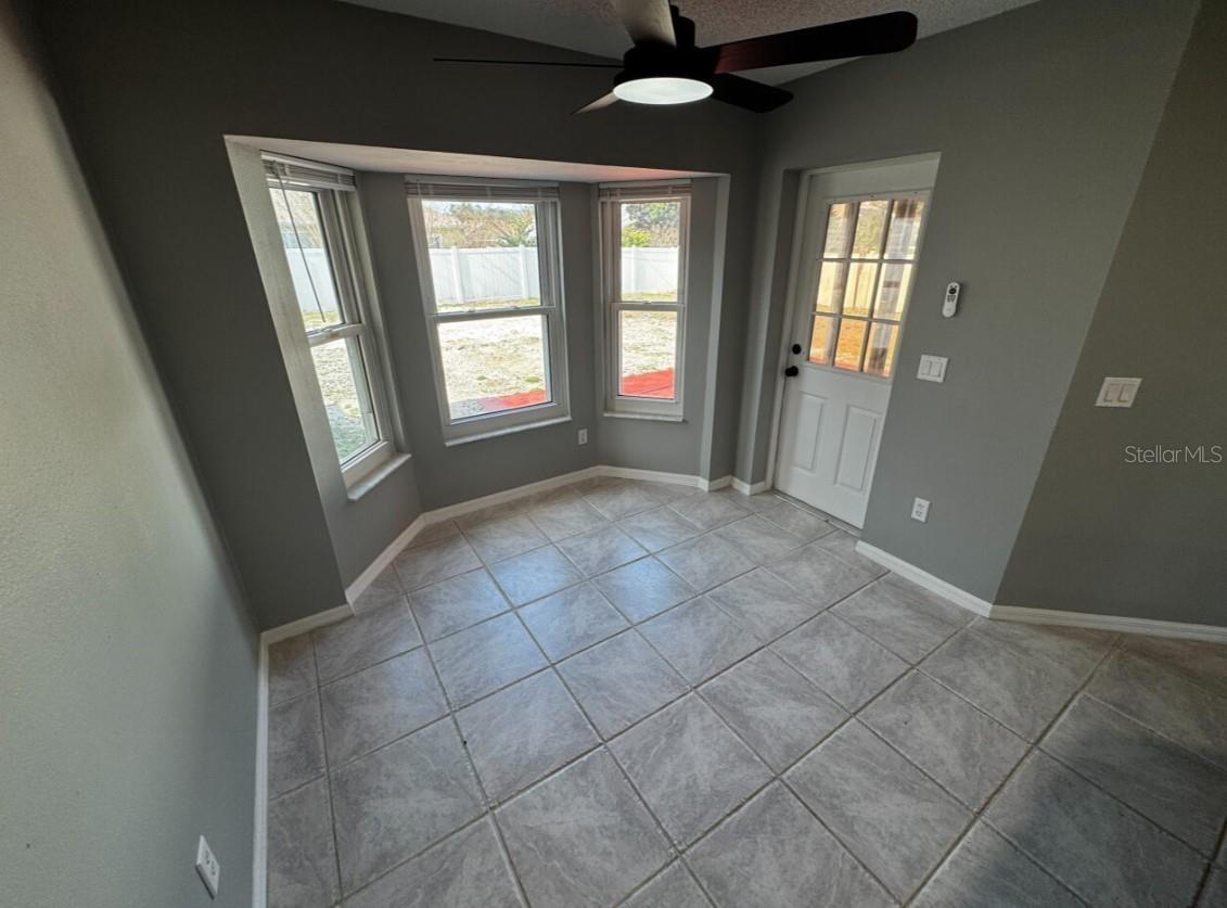 Image 12 of 18 For 7854 62nd Court