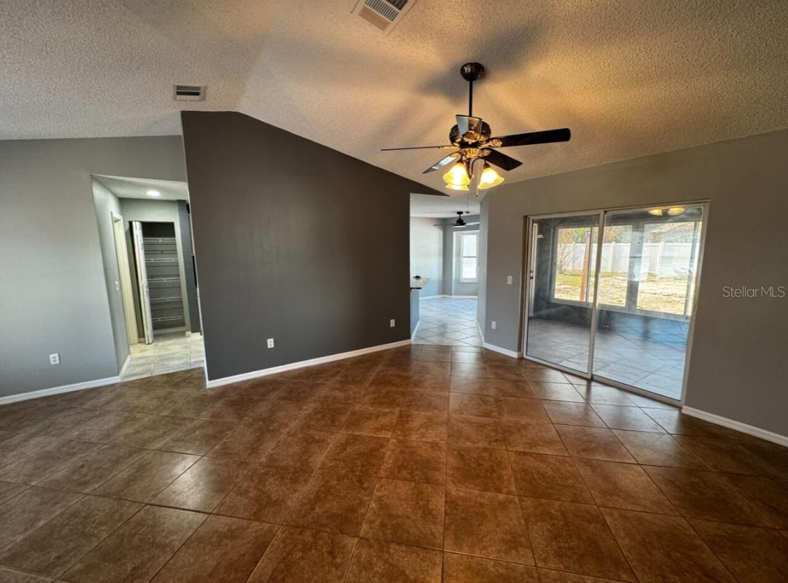 Image 4 of 18 For 7854 62nd Court