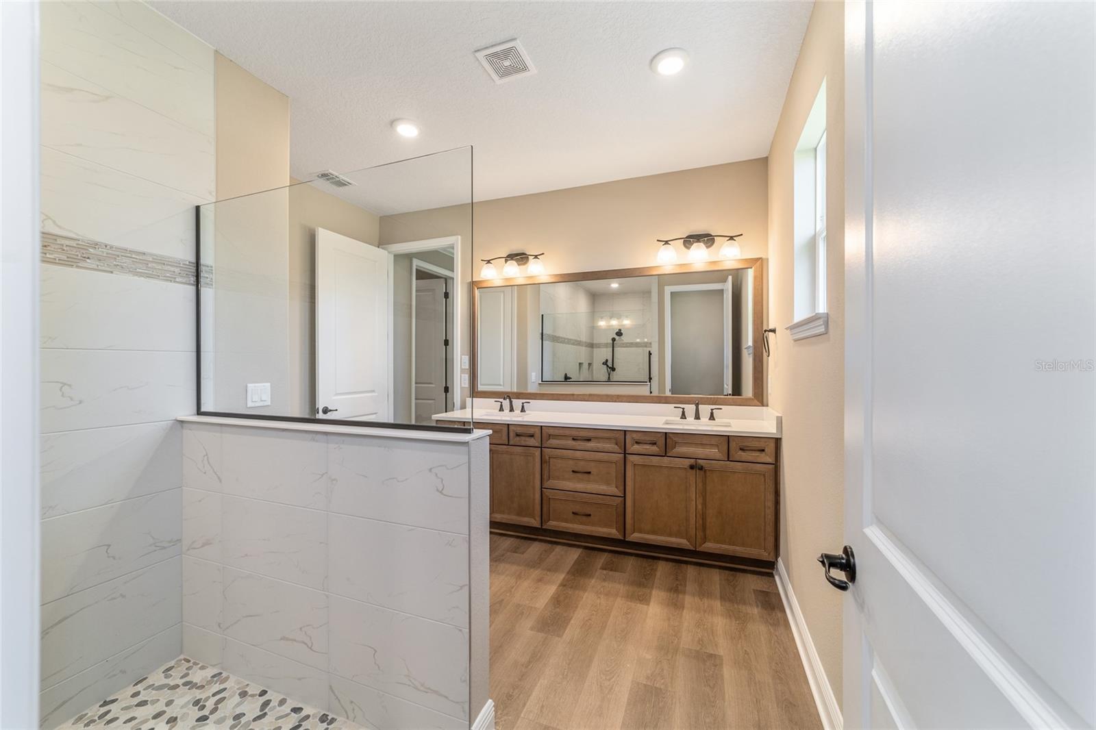 Image 49 of 75 For 10537 96th Lane Road