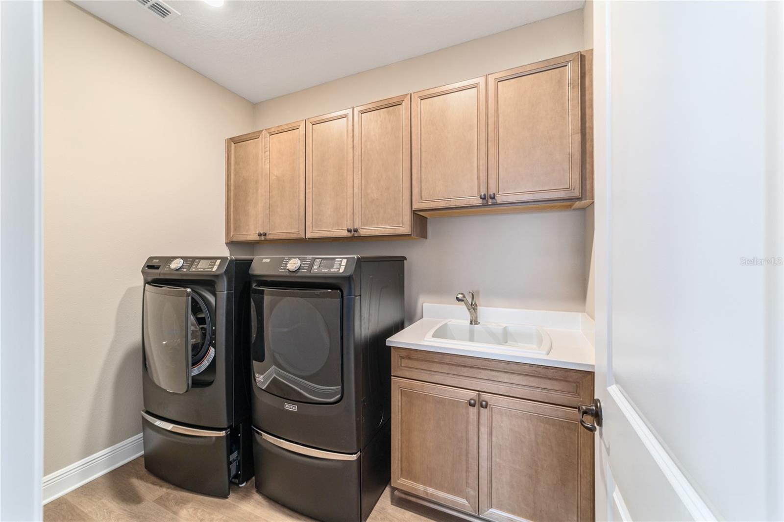 Image 68 of 75 For 10537 96th Lane Road