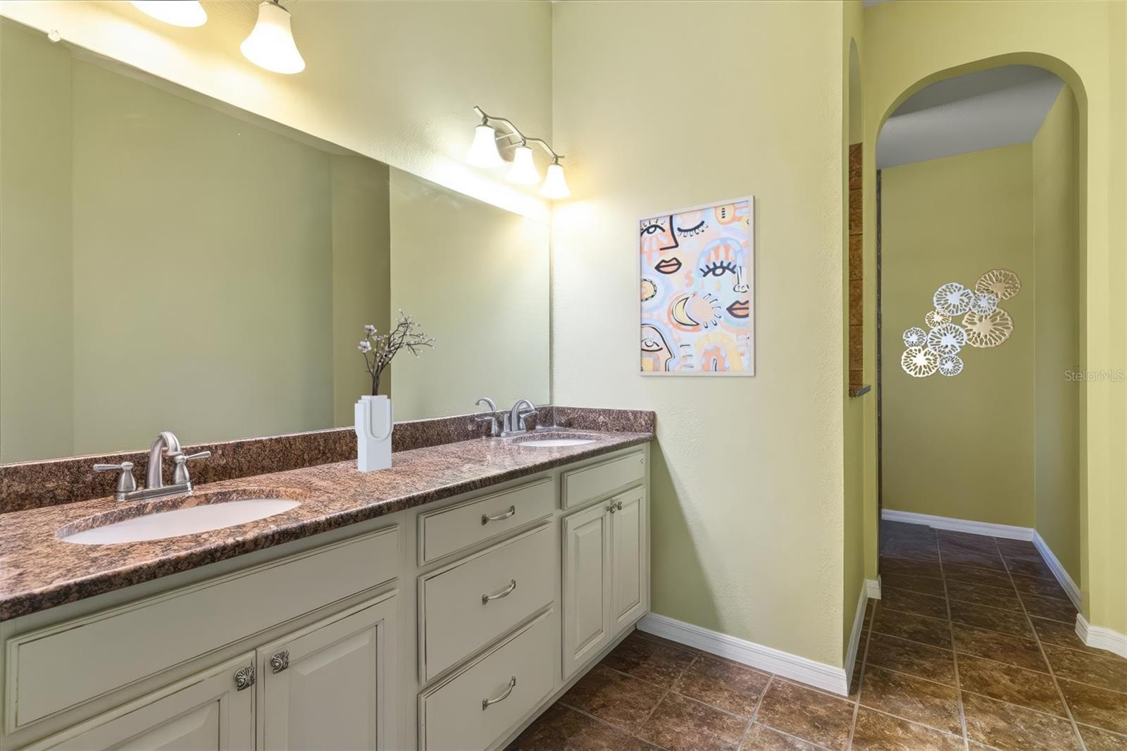 Image 15 of 64 For 10928 168th Loop