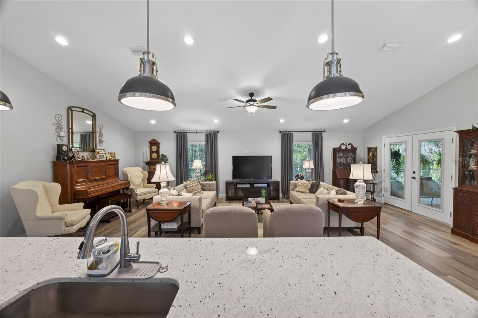 Image 27 of 34 For 10160 41st Avenue