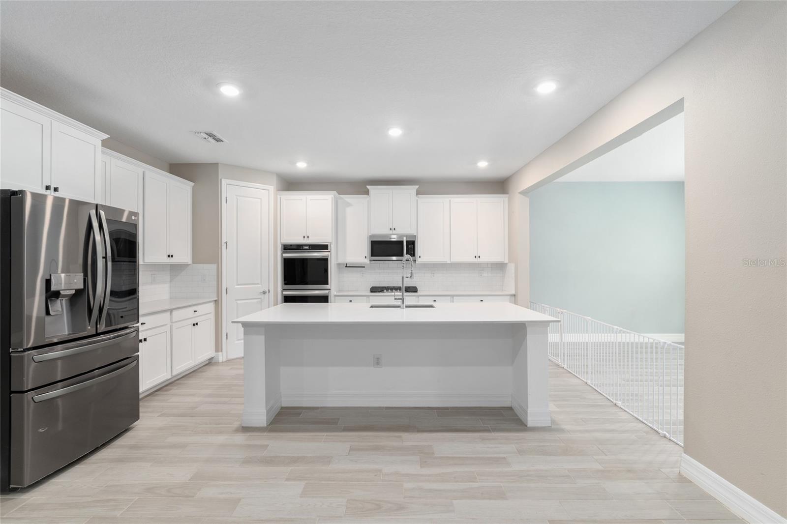 Image 13 of 75 For 4226 11 Avenue