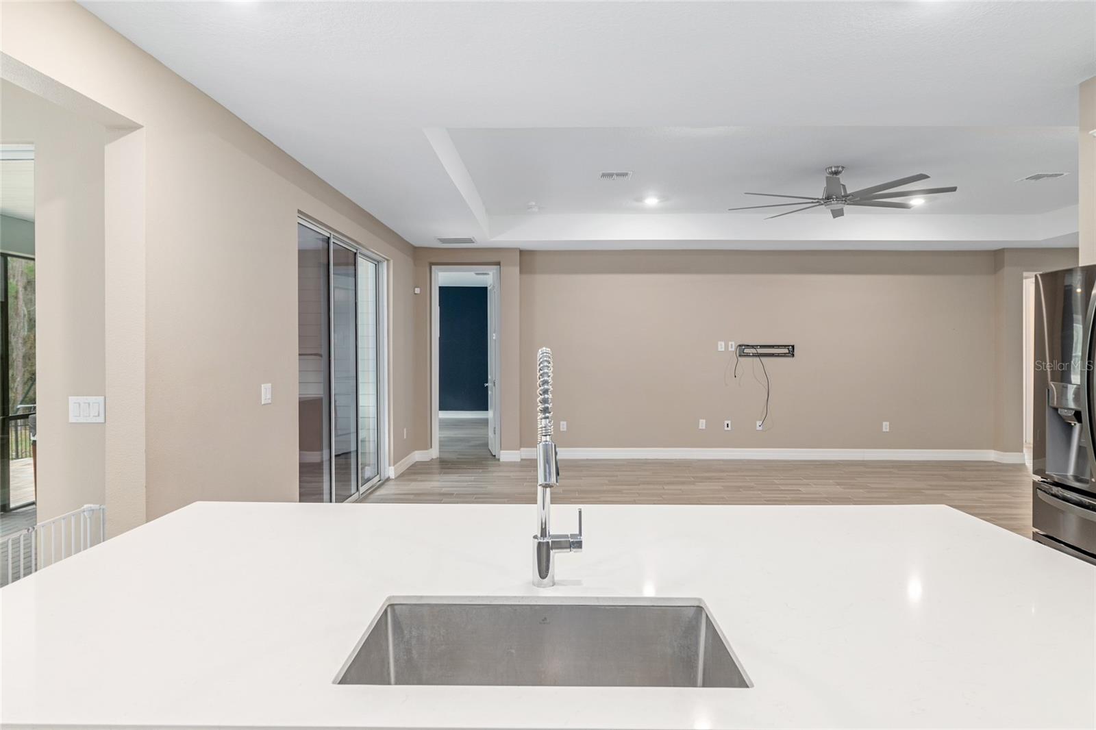 Image 21 of 75 For 4226 11 Avenue