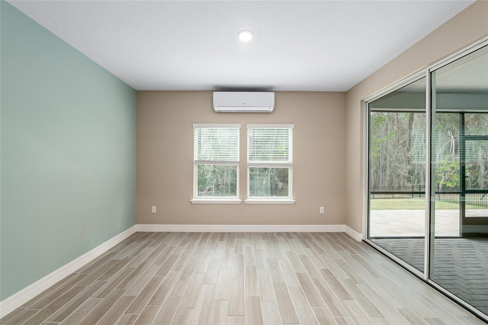 Image 24 of 75 For 4226 11 Avenue