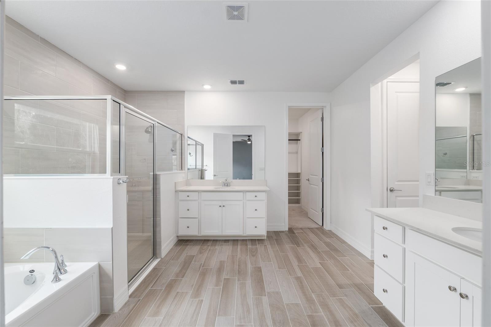 Image 29 of 75 For 4226 11 Avenue