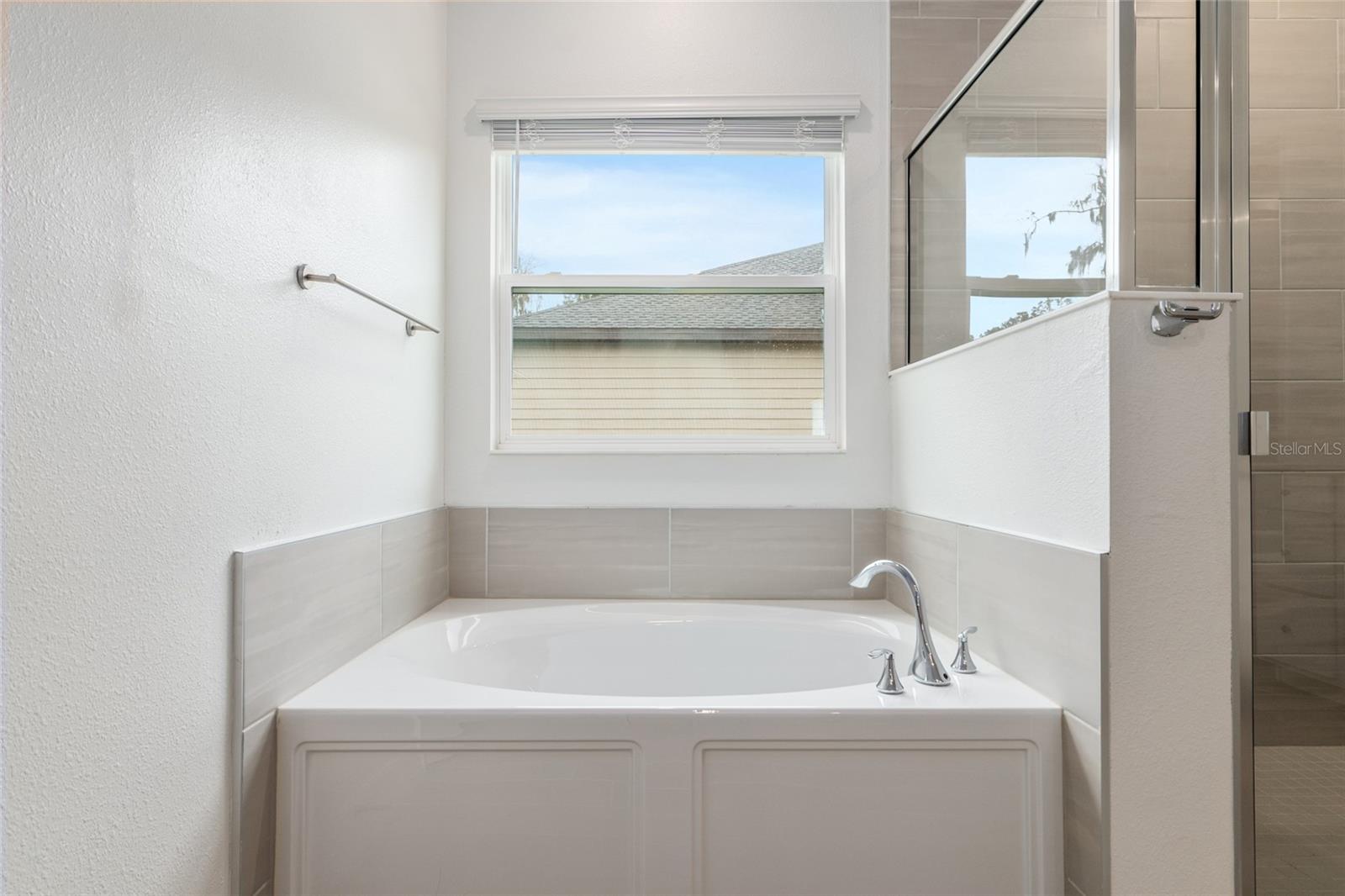 Image 33 of 75 For 4226 11 Avenue