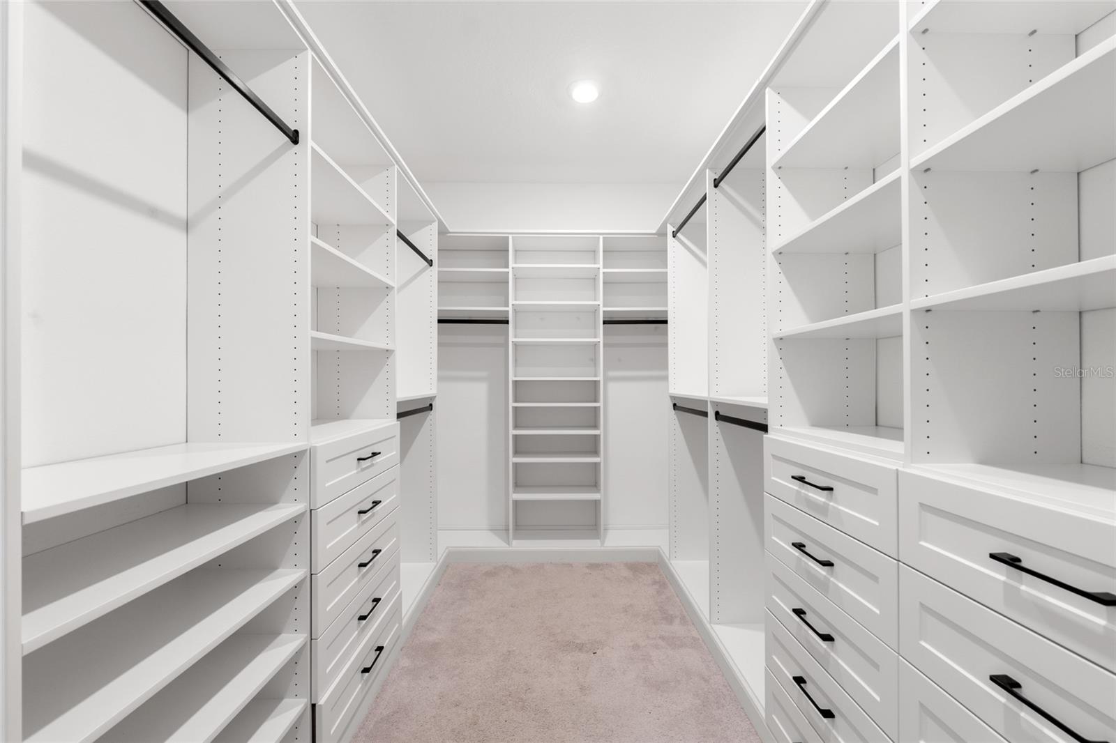 Image 36 of 75 For 4226 11 Avenue