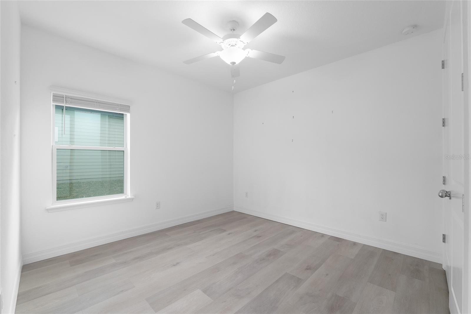 Image 48 of 75 For 4226 11 Avenue