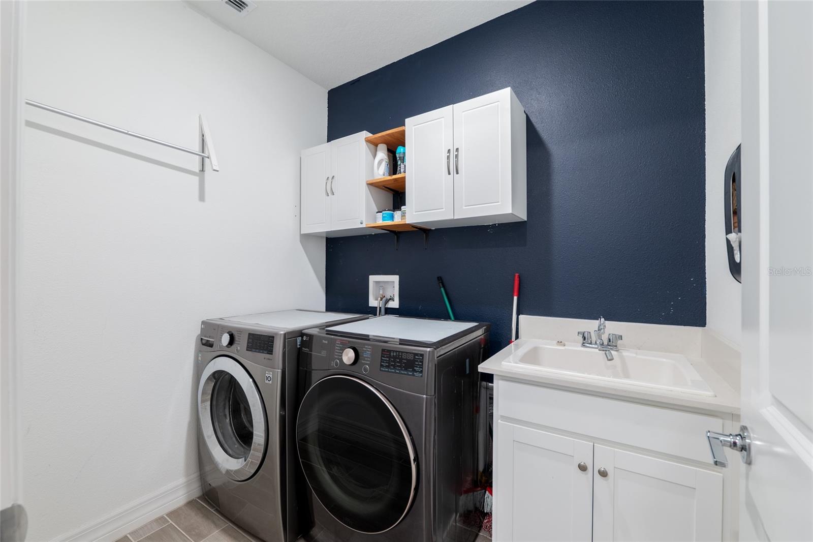 Image 51 of 75 For 4226 11 Avenue