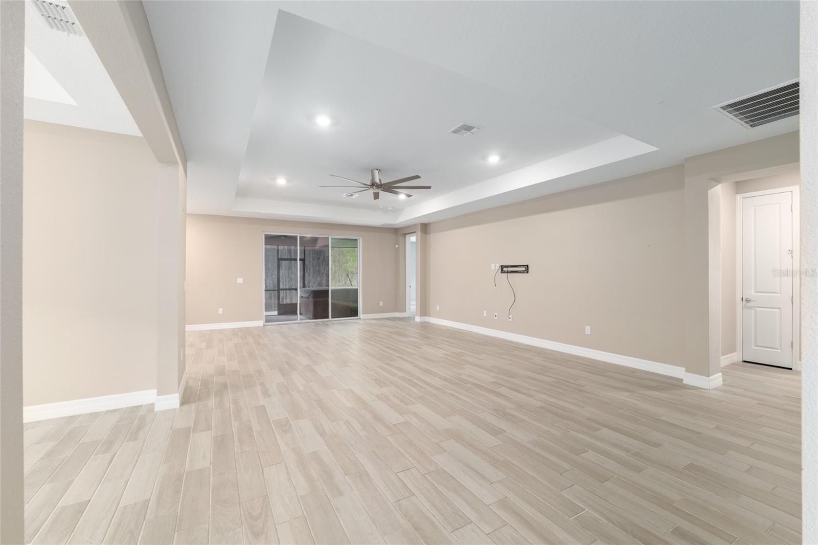 Image 6 of 75 For 4226 11 Avenue