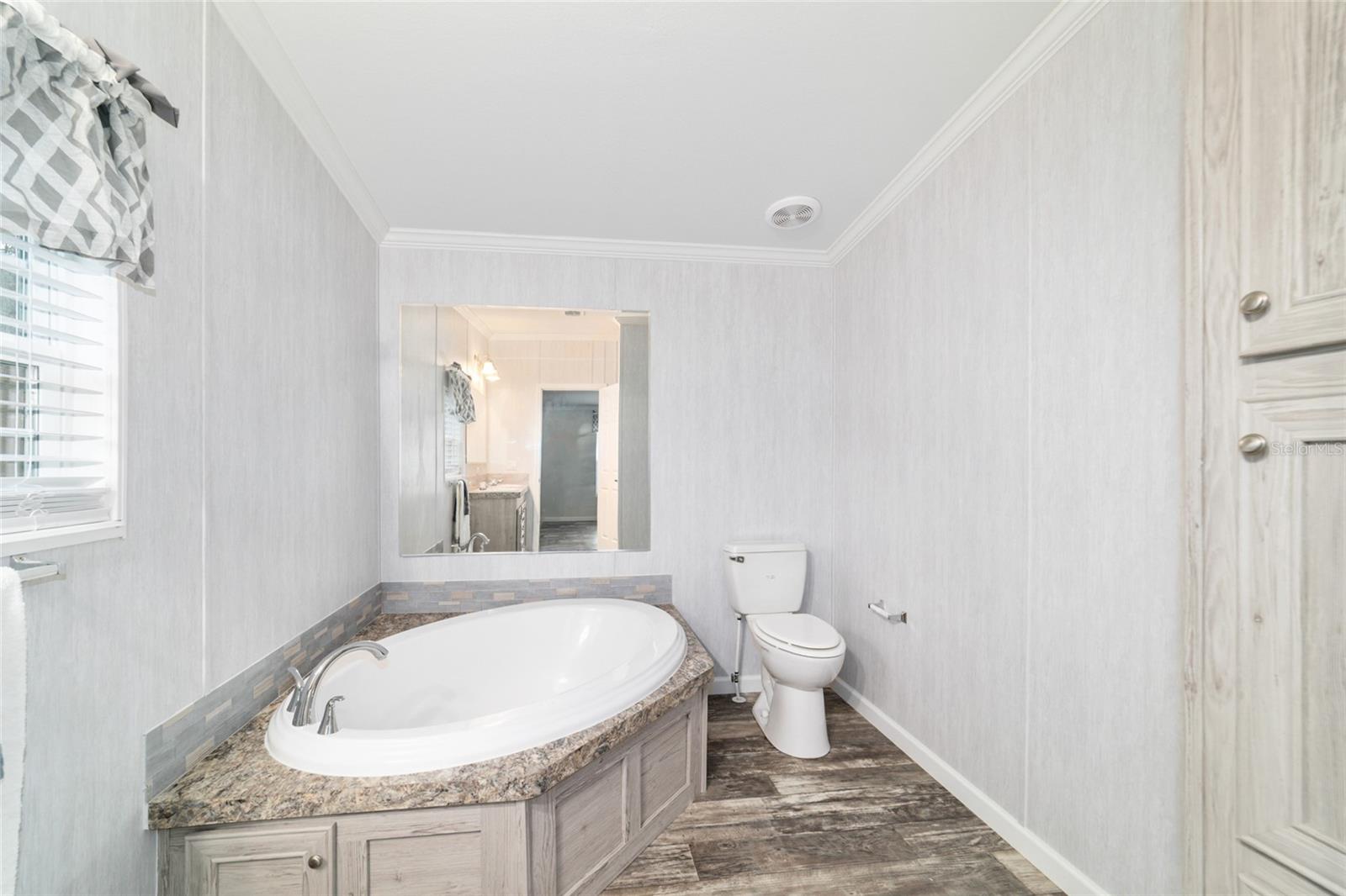 Image 11 of 33 For 13164 18th Street Road