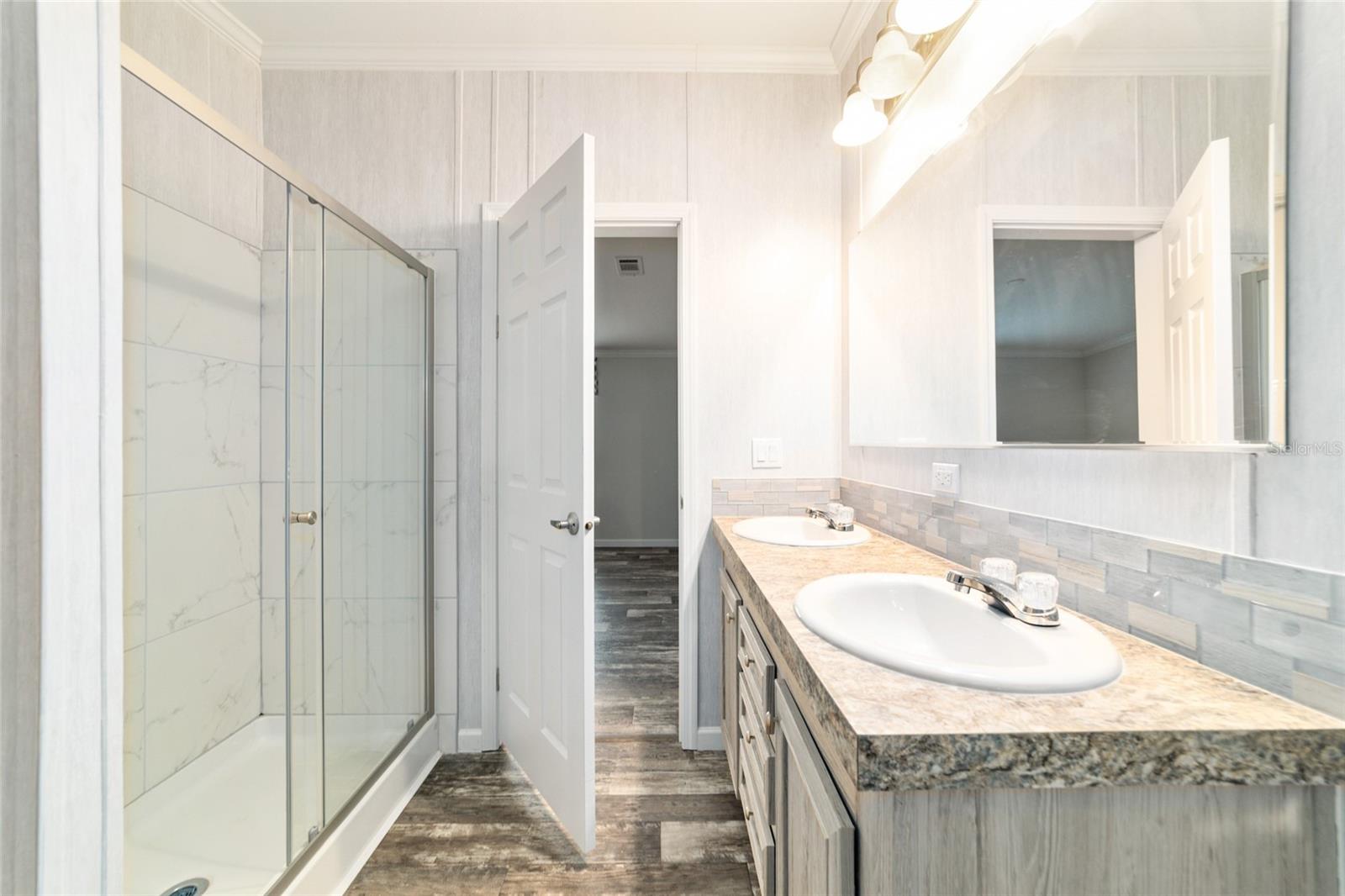 Image 12 of 33 For 13164 18th Street Road