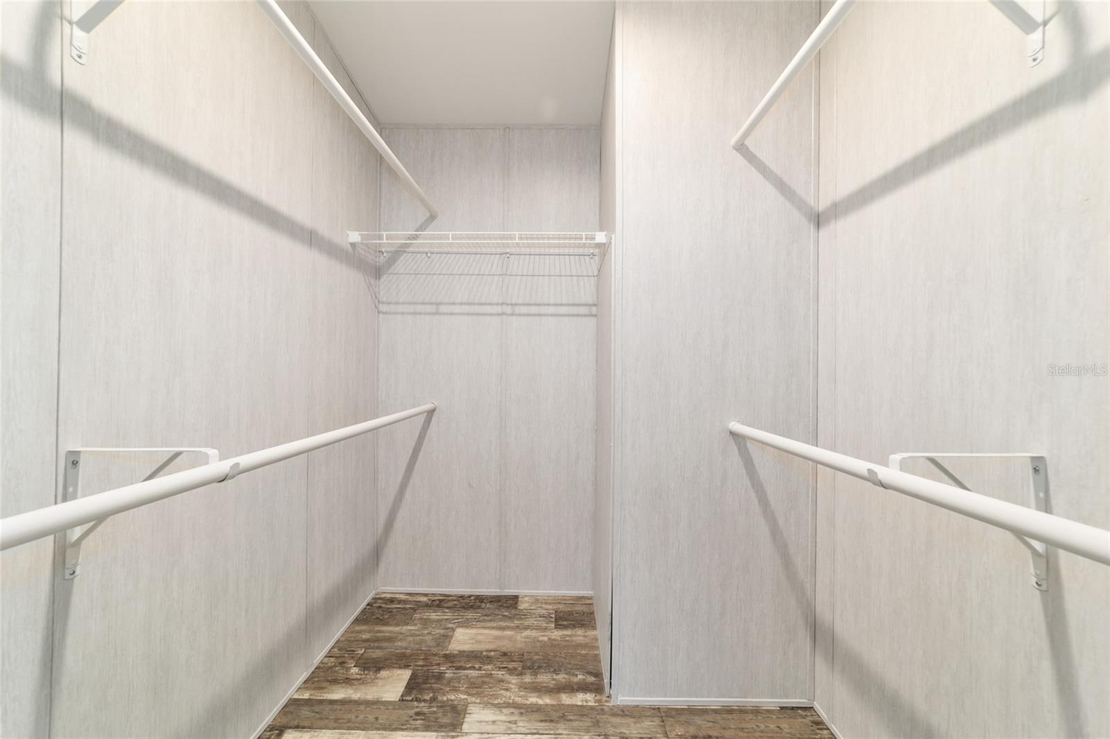 Image 14 of 33 For 13164 18th Street Road