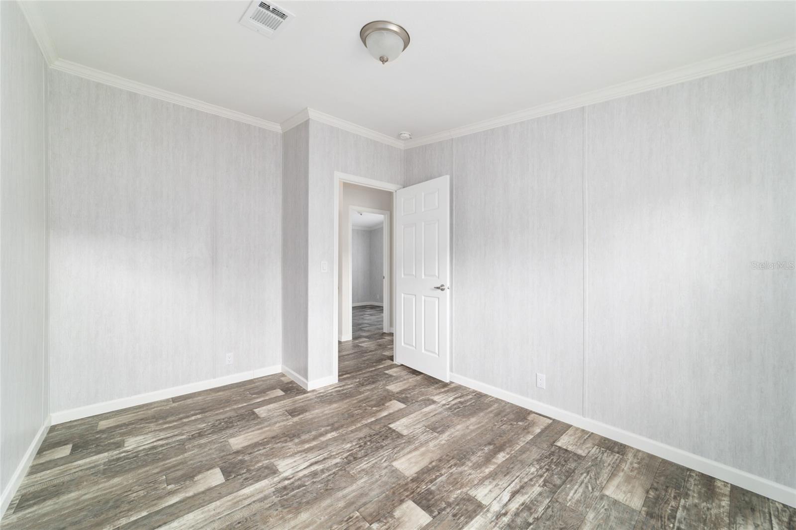 Image 23 of 33 For 13164 18th Street Road