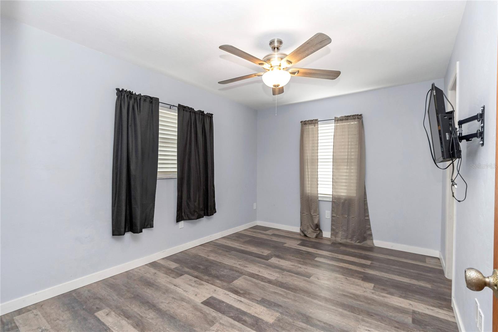 Image 16 of 30 For 20117 83rd Street