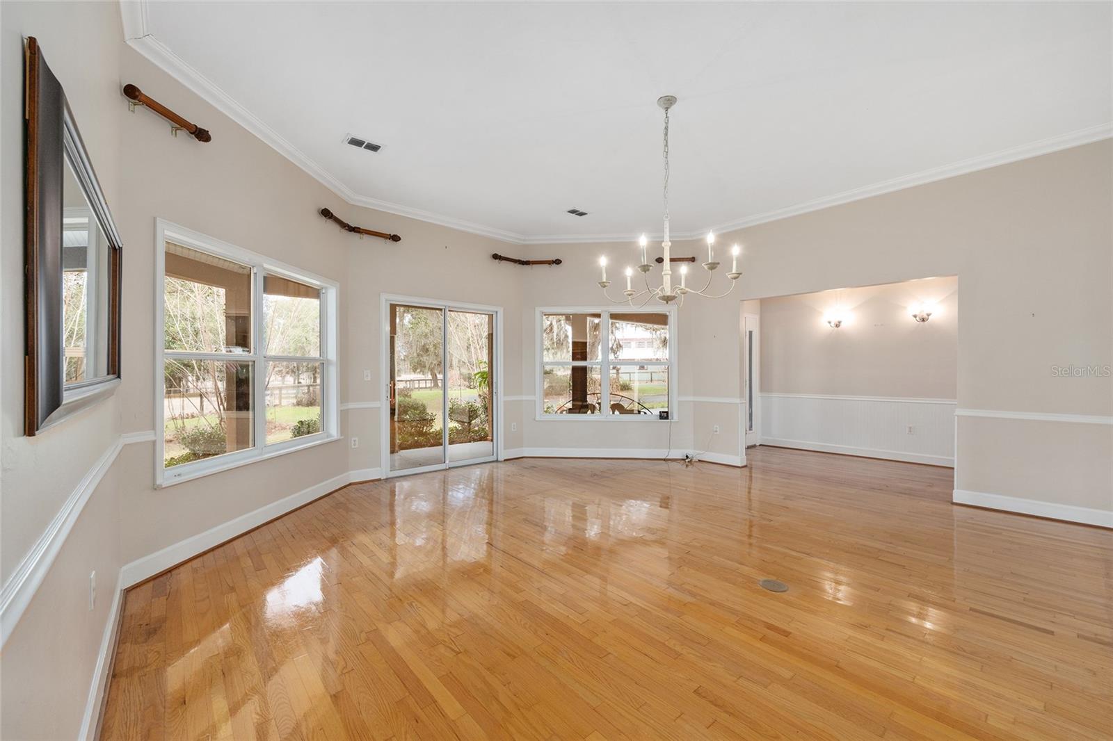 Image 11 of 78 For 15000 Hwy 318