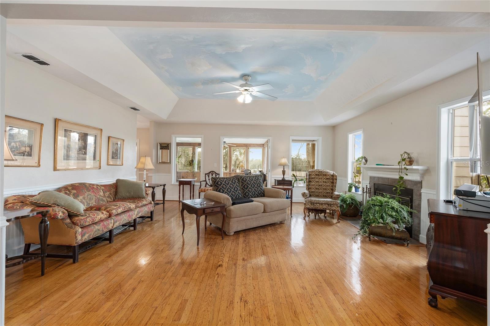 Image 12 of 78 For 15000 Hwy 318