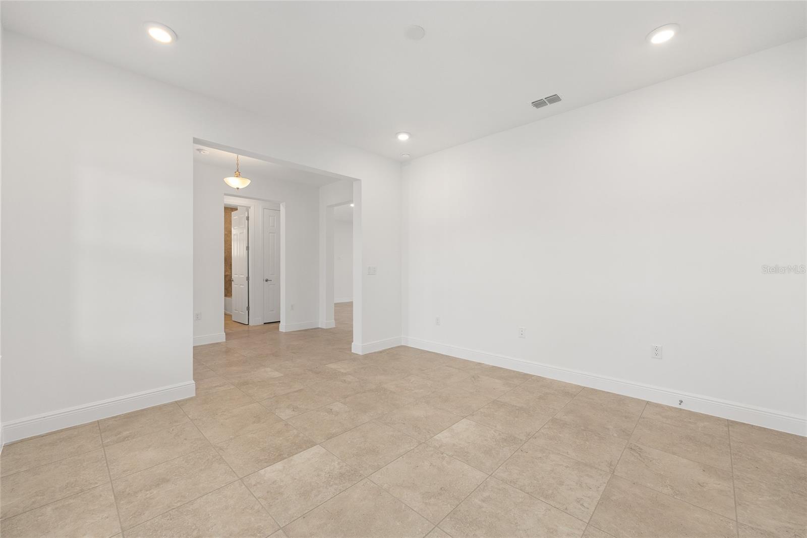 Image 31 of 39 For 8425 101st Avenue