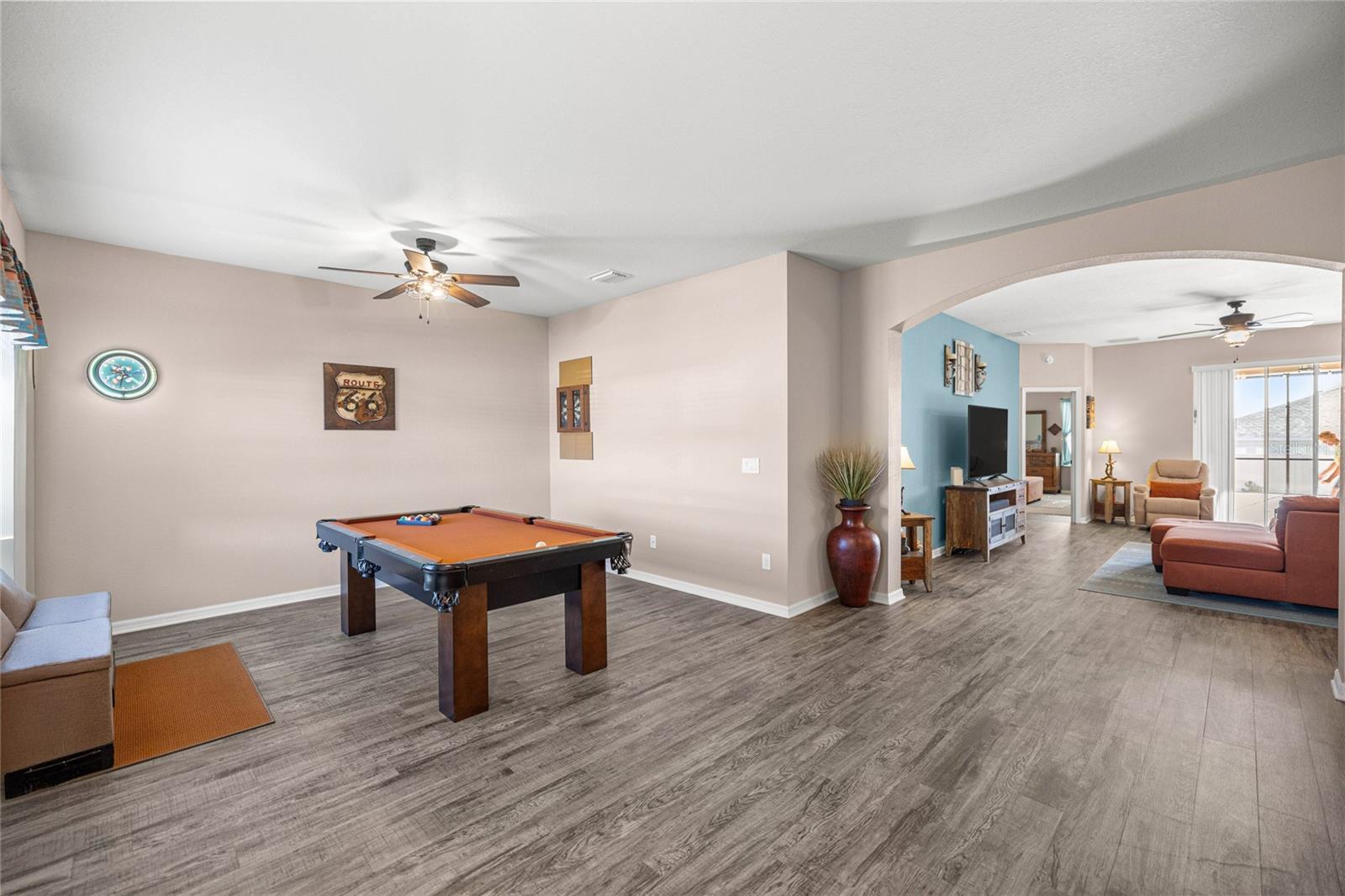 Image 10 of 37 For 8923 42nd Court