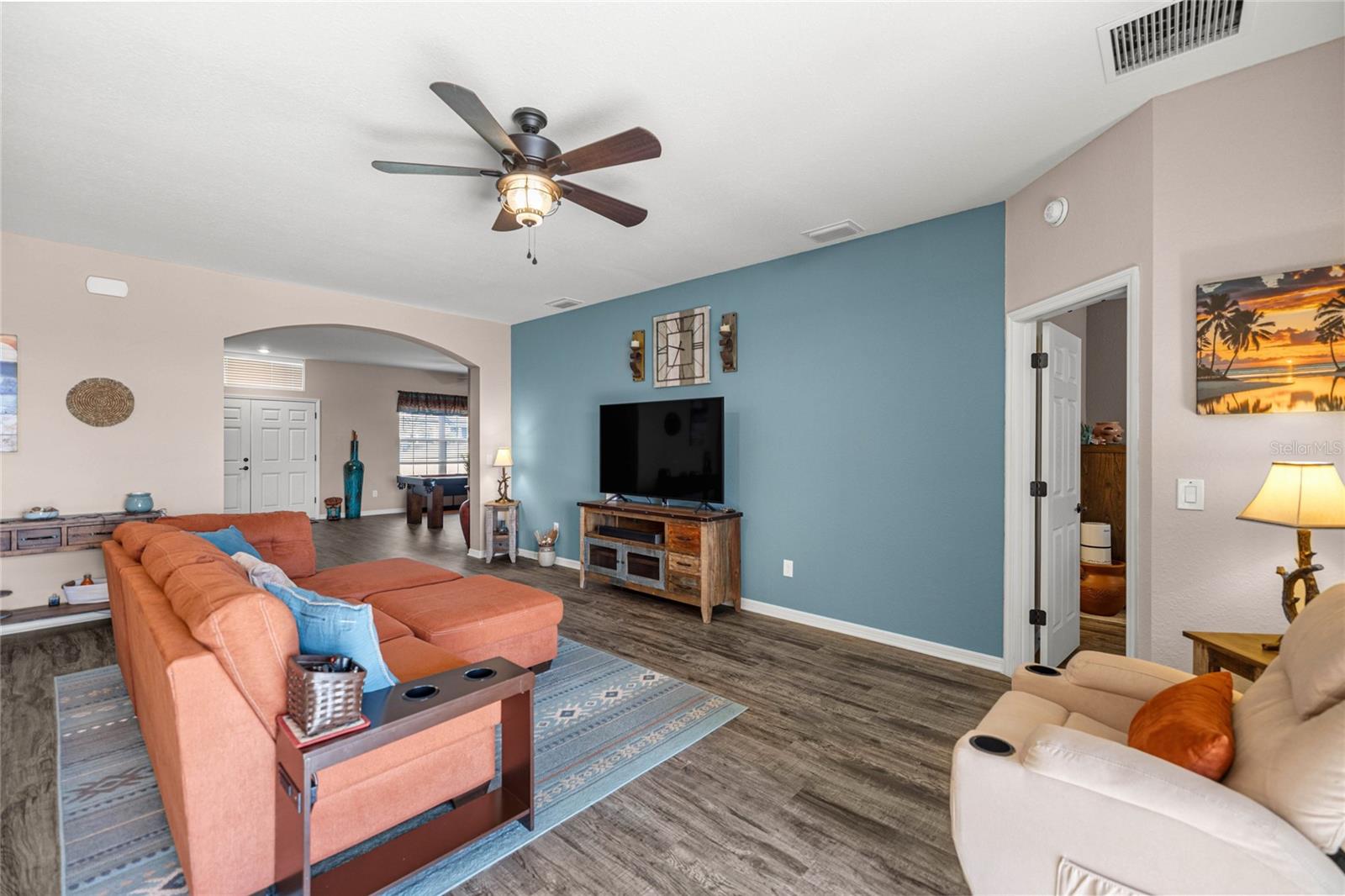 Image 13 of 37 For 8923 42nd Court