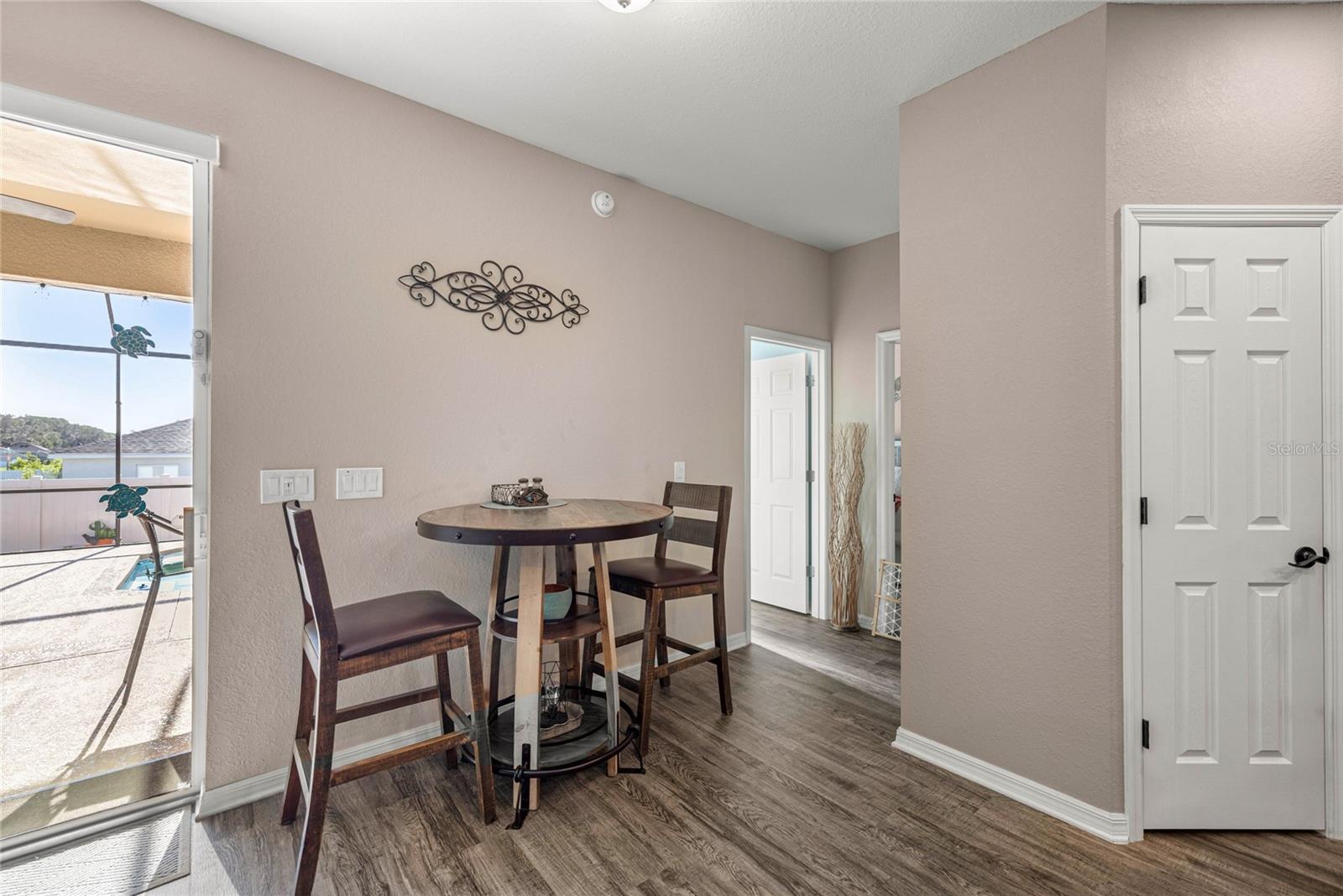 Image 19 of 37 For 8923 42nd Court