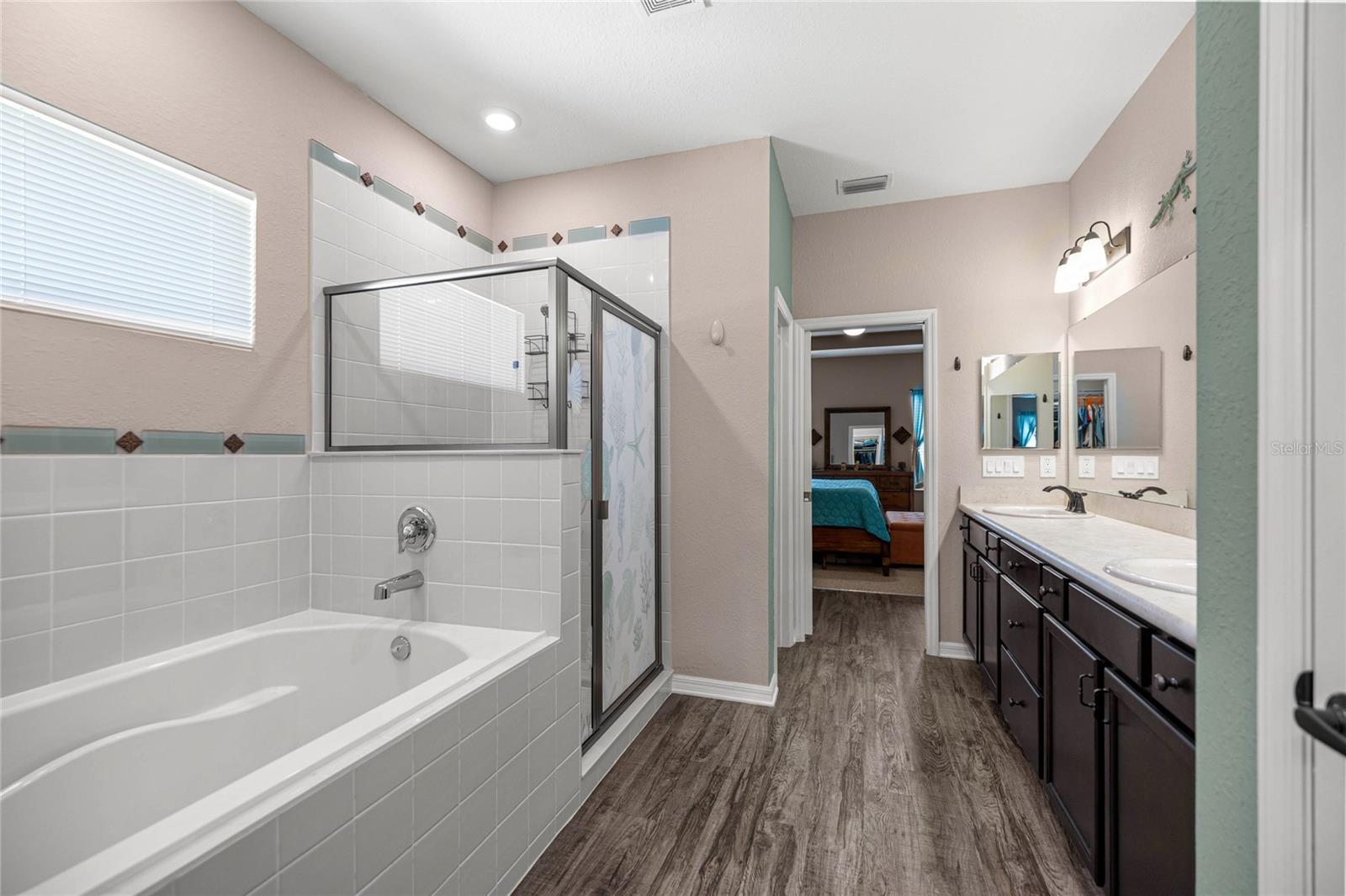 Image 24 of 37 For 8923 42nd Court