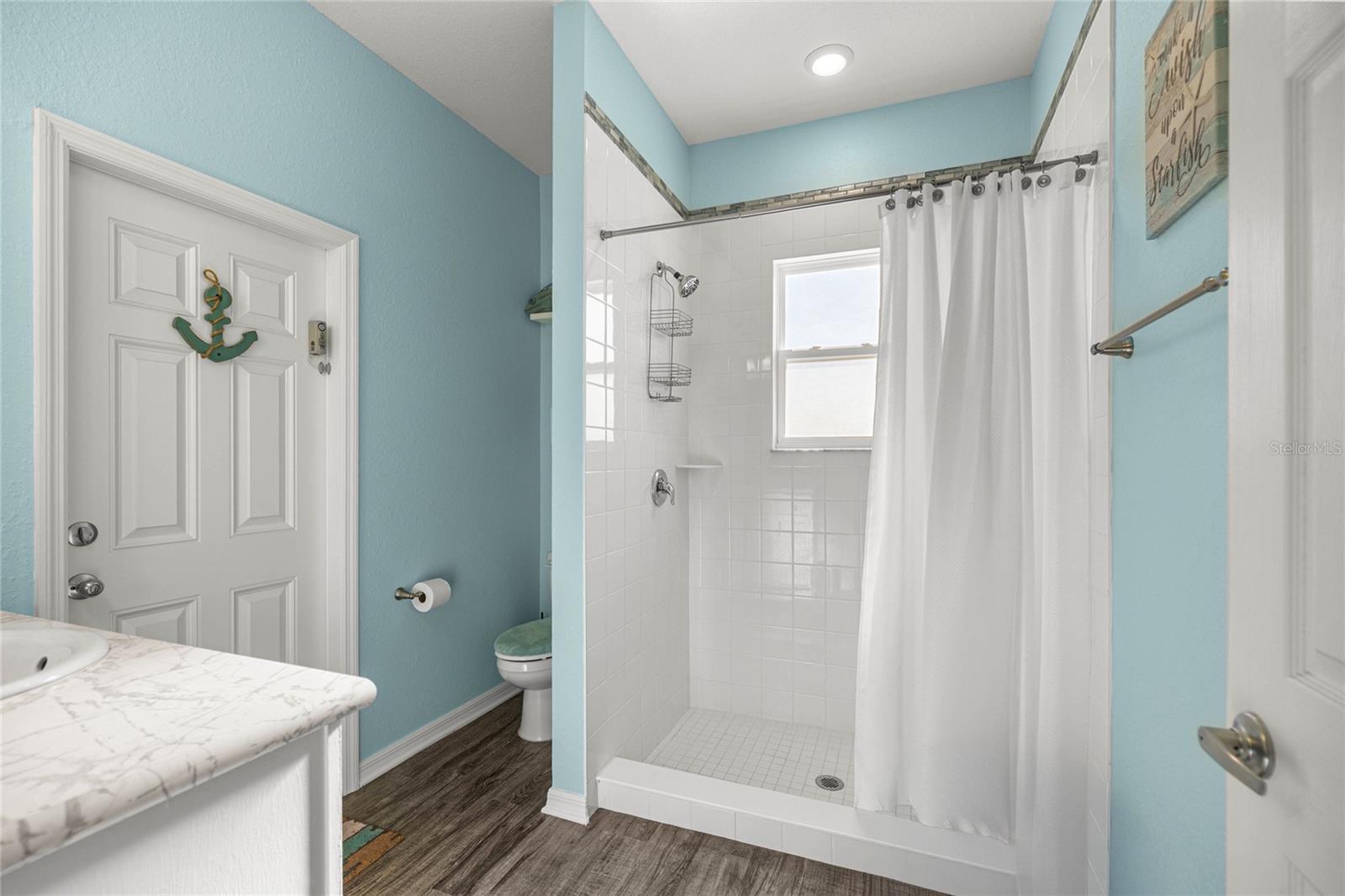 Image 28 of 37 For 8923 42nd Court