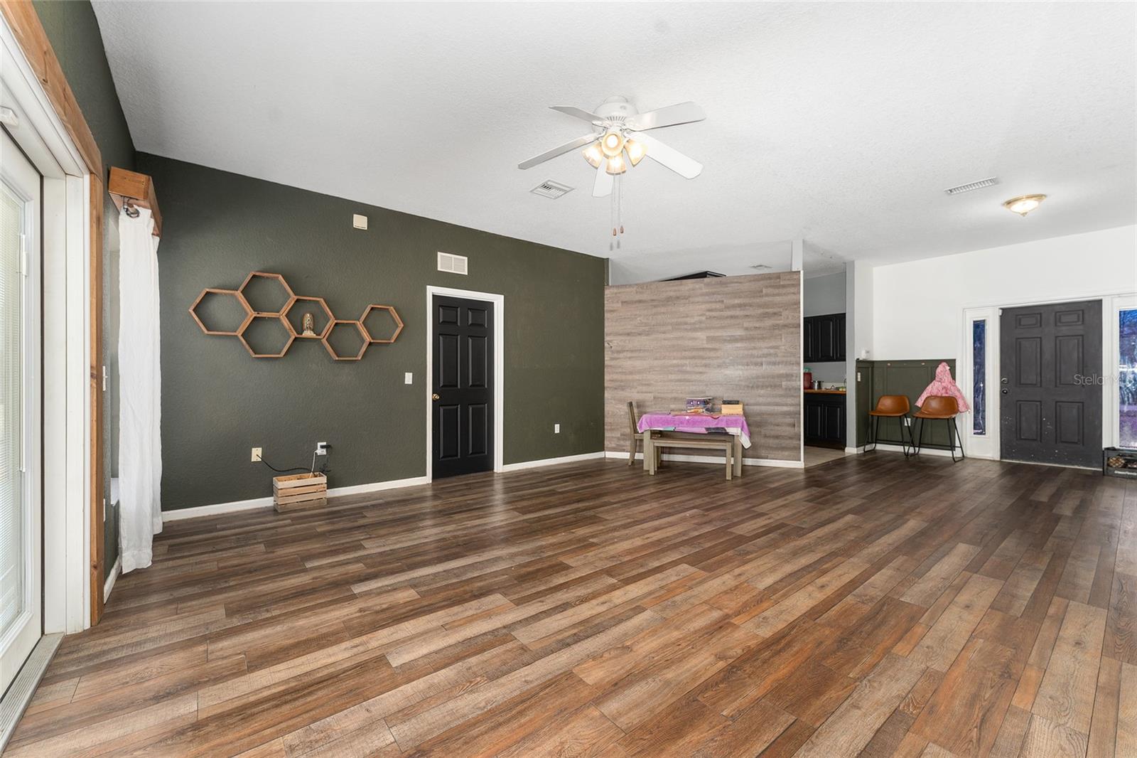 Image 11 of 44 For 855 107th Court