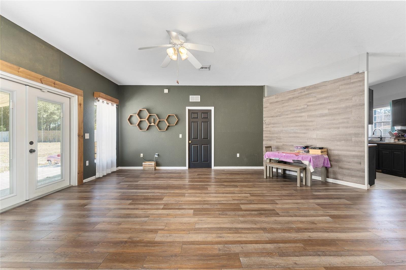 Image 14 of 44 For 855 107th Court