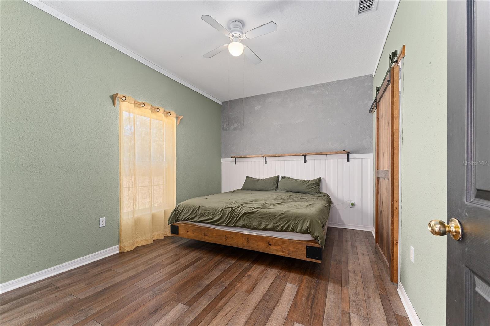 Image 20 of 44 For 855 107th Court