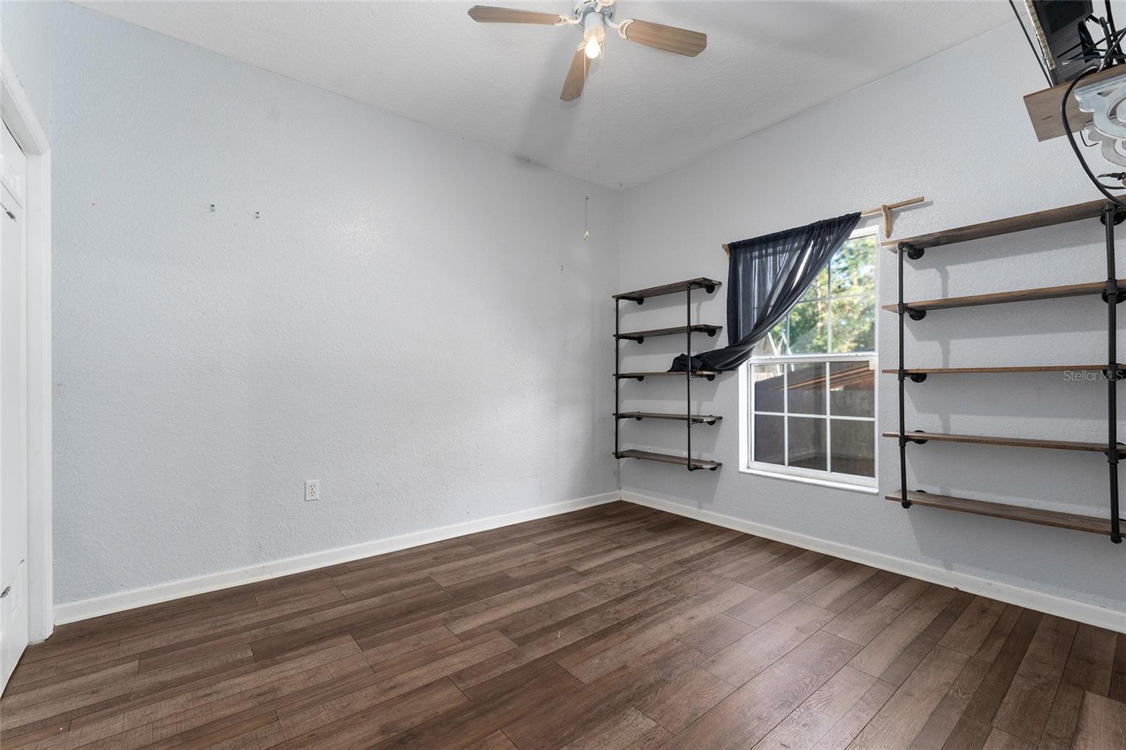 Image 23 of 44 For 855 107th Court