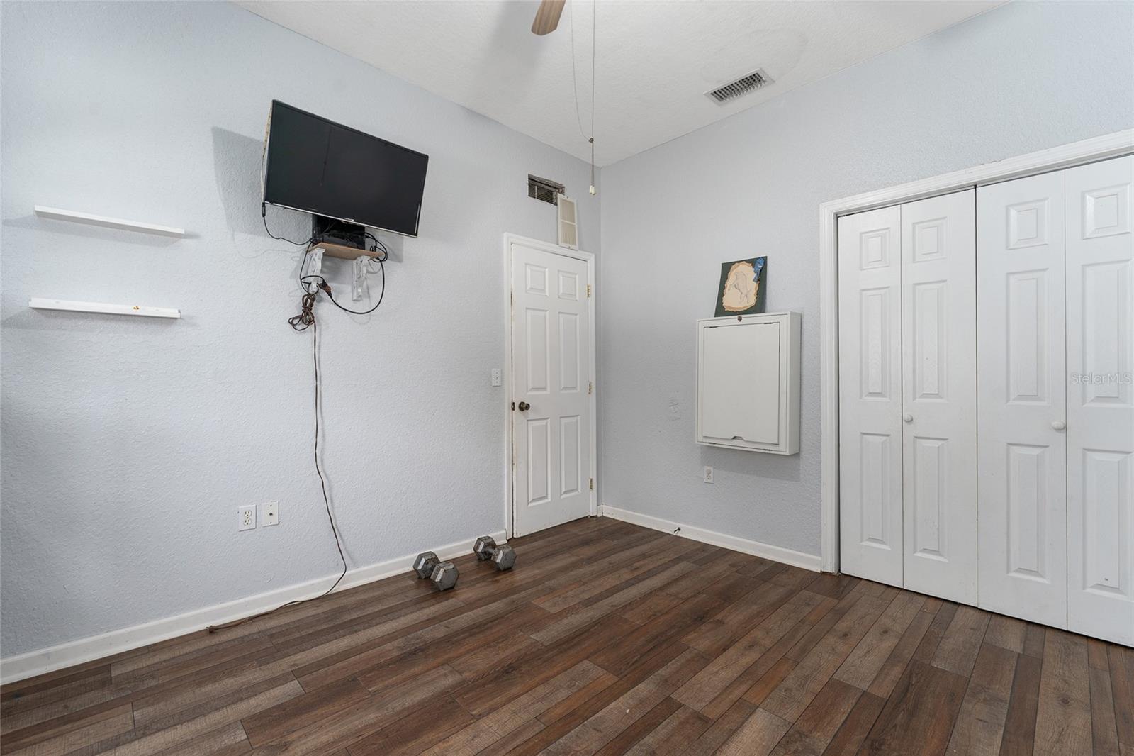 Image 24 of 44 For 855 107th Court