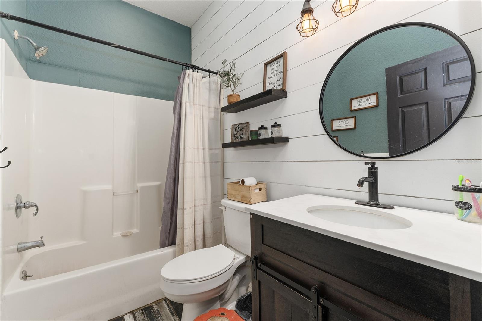 Image 25 of 44 For 855 107th Court