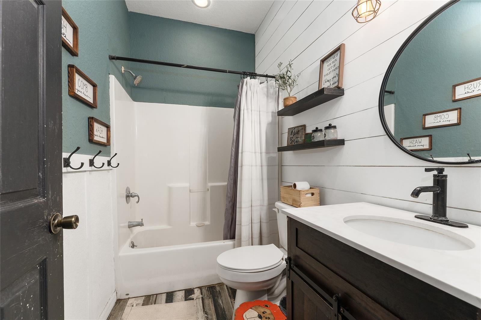 Image 26 of 44 For 855 107th Court