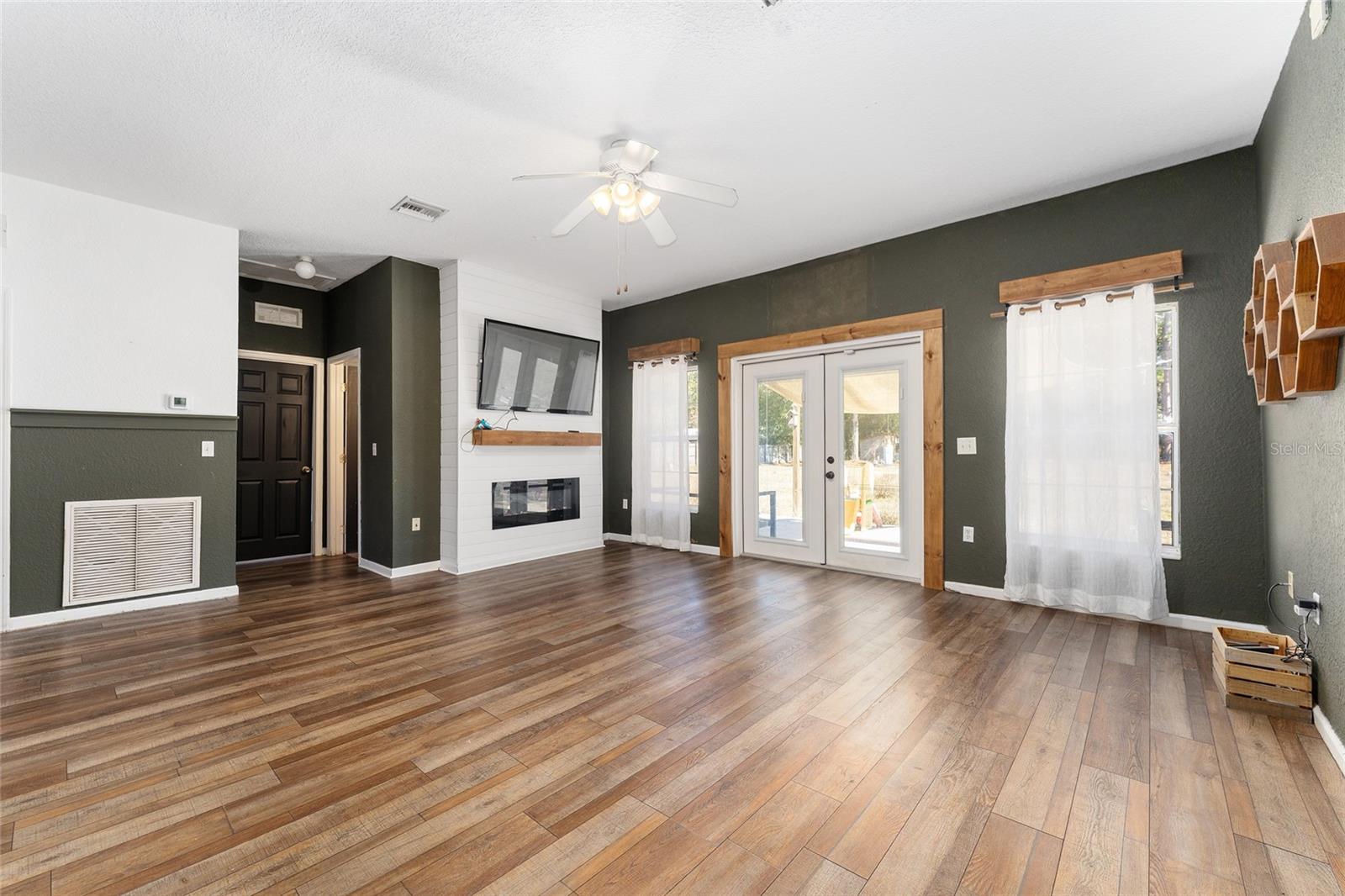 Image 9 of 44 For 855 107th Court