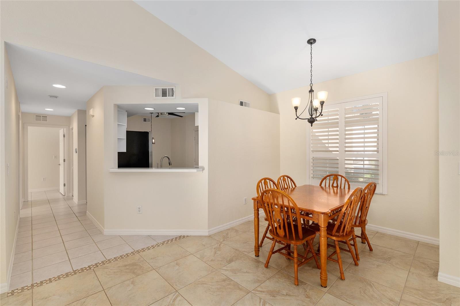 Image 14 of 52 For 5411 Admiral Way 4-101