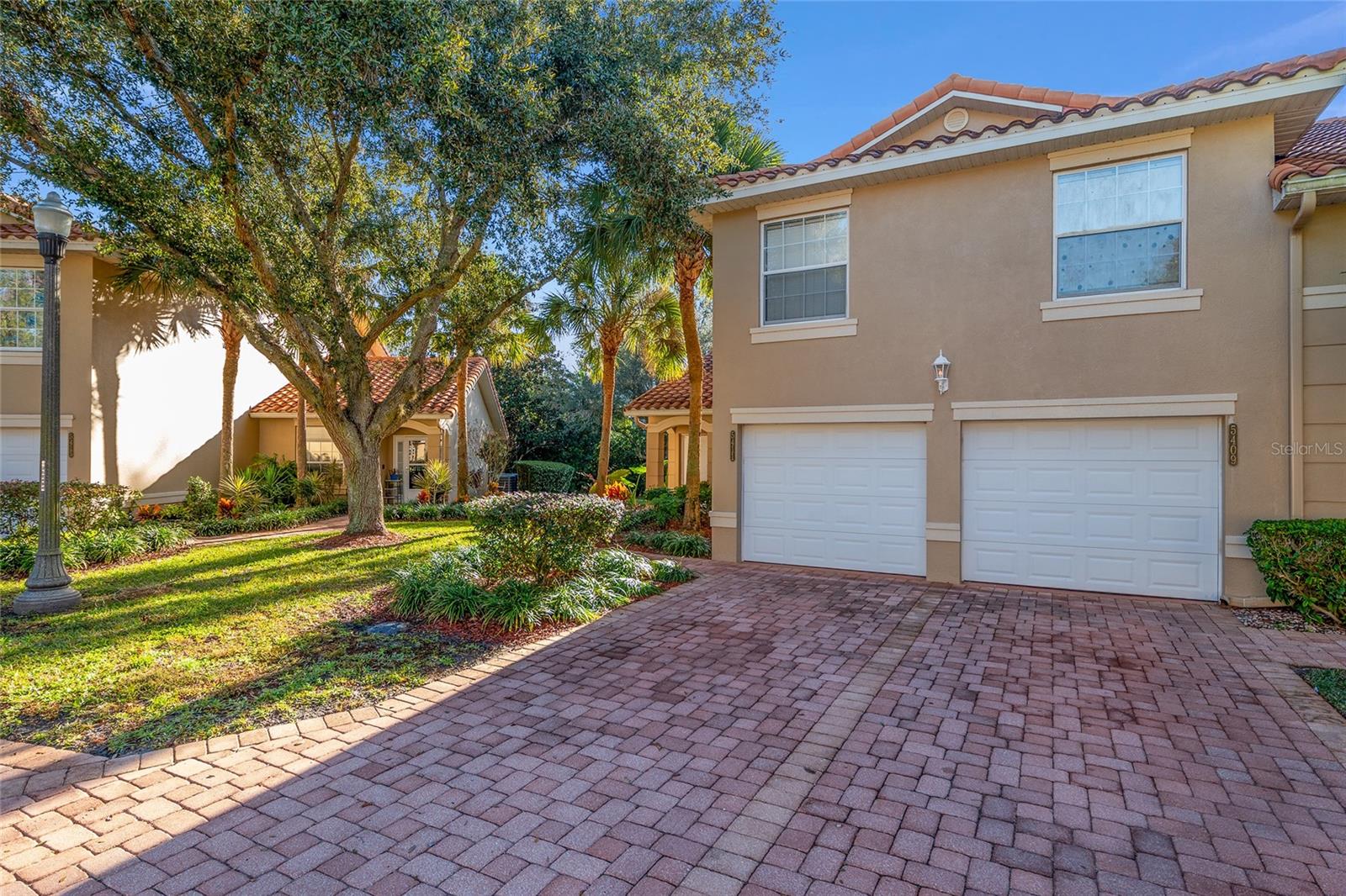 Image 2 of 52 For 5411 Admiral Way 4-101