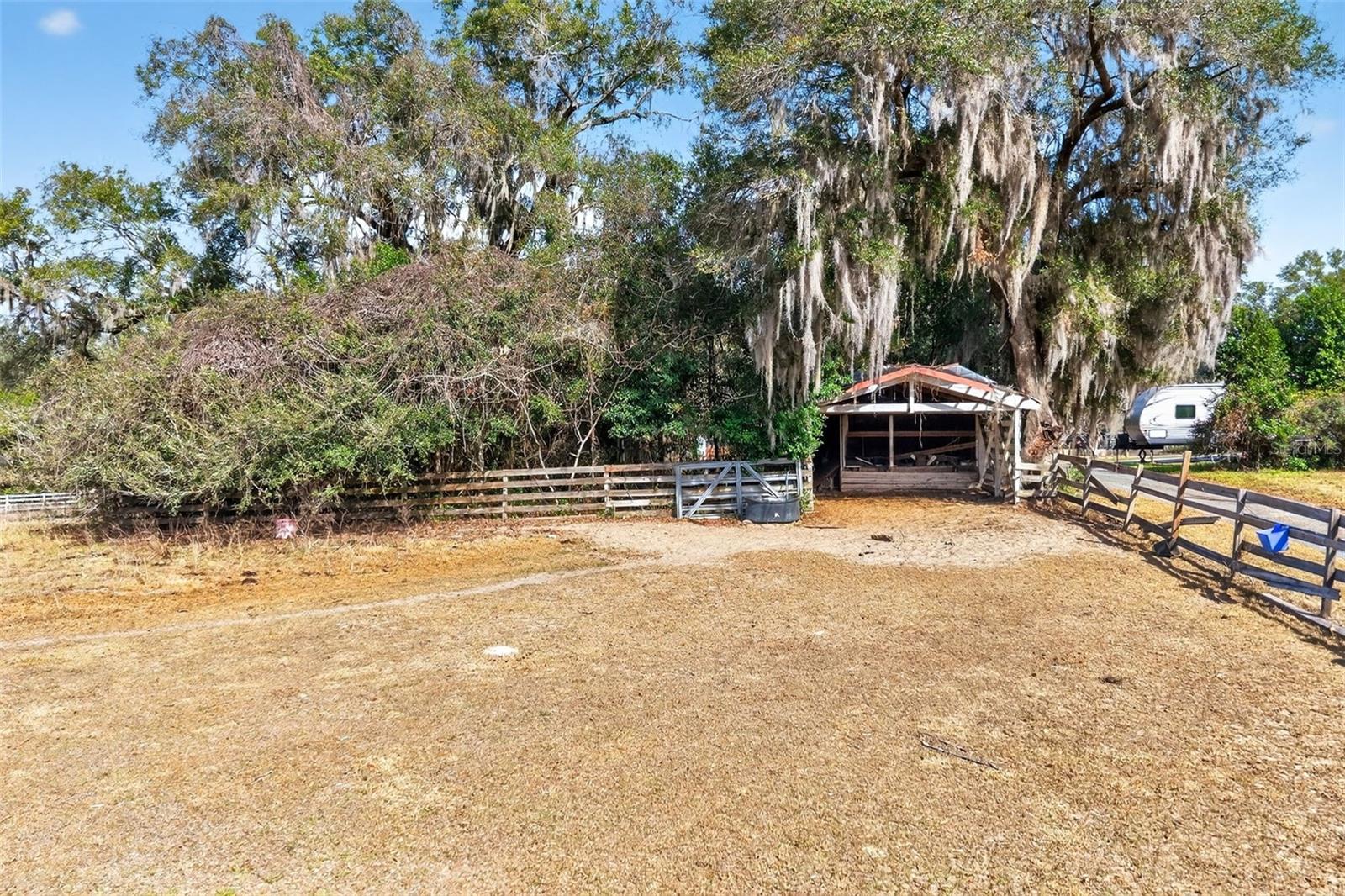 Image 13 of 48 For 8989 Great Oaks Drive