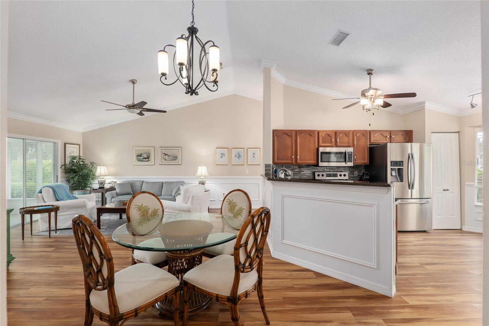 Image 19 of 79 For 2318 50th Avenue