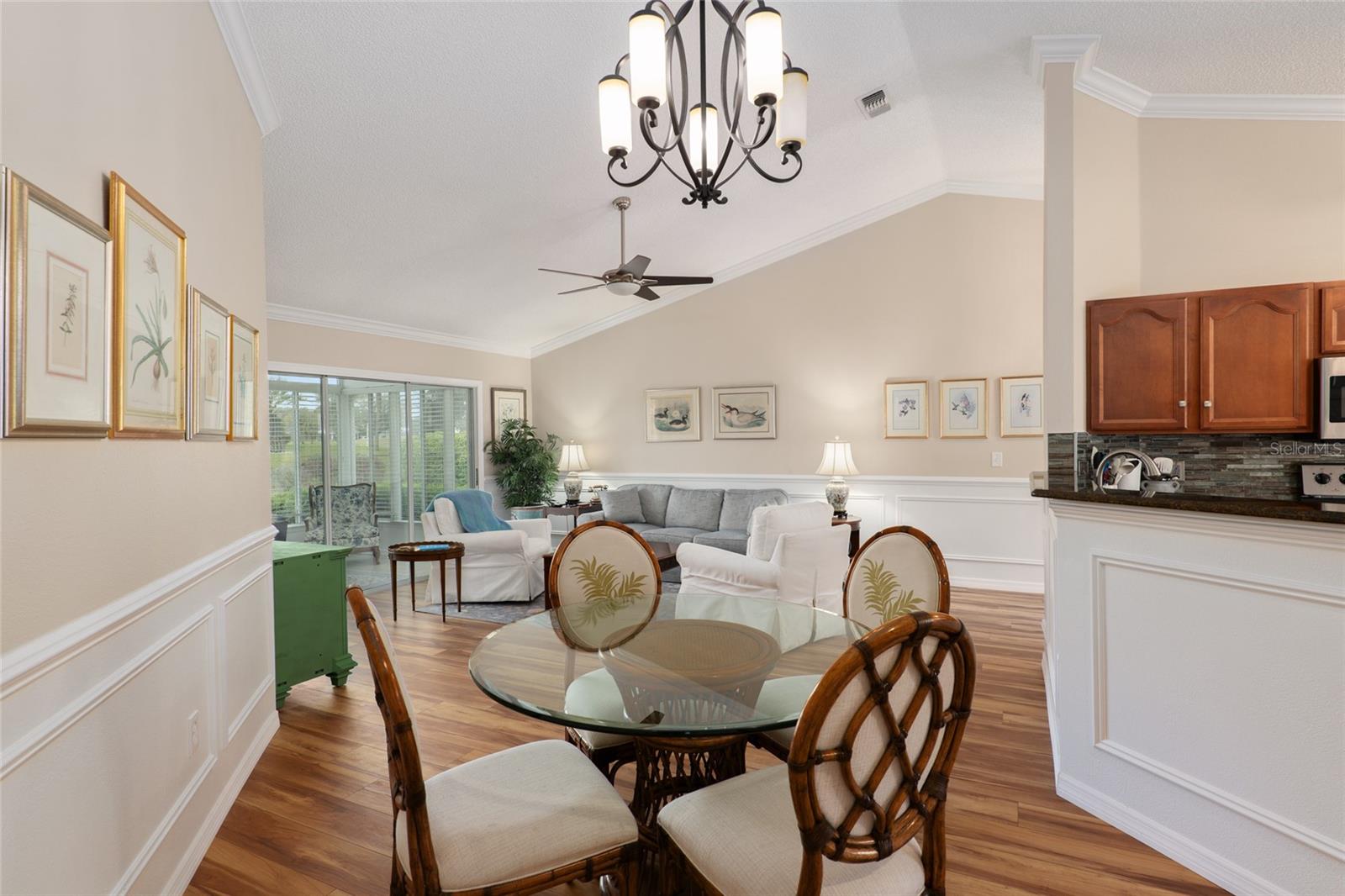 Image 20 of 79 For 2318 50th Avenue